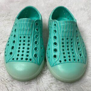 Native Toddler Girl’s Dark Green Jefferson Shoes Size 5